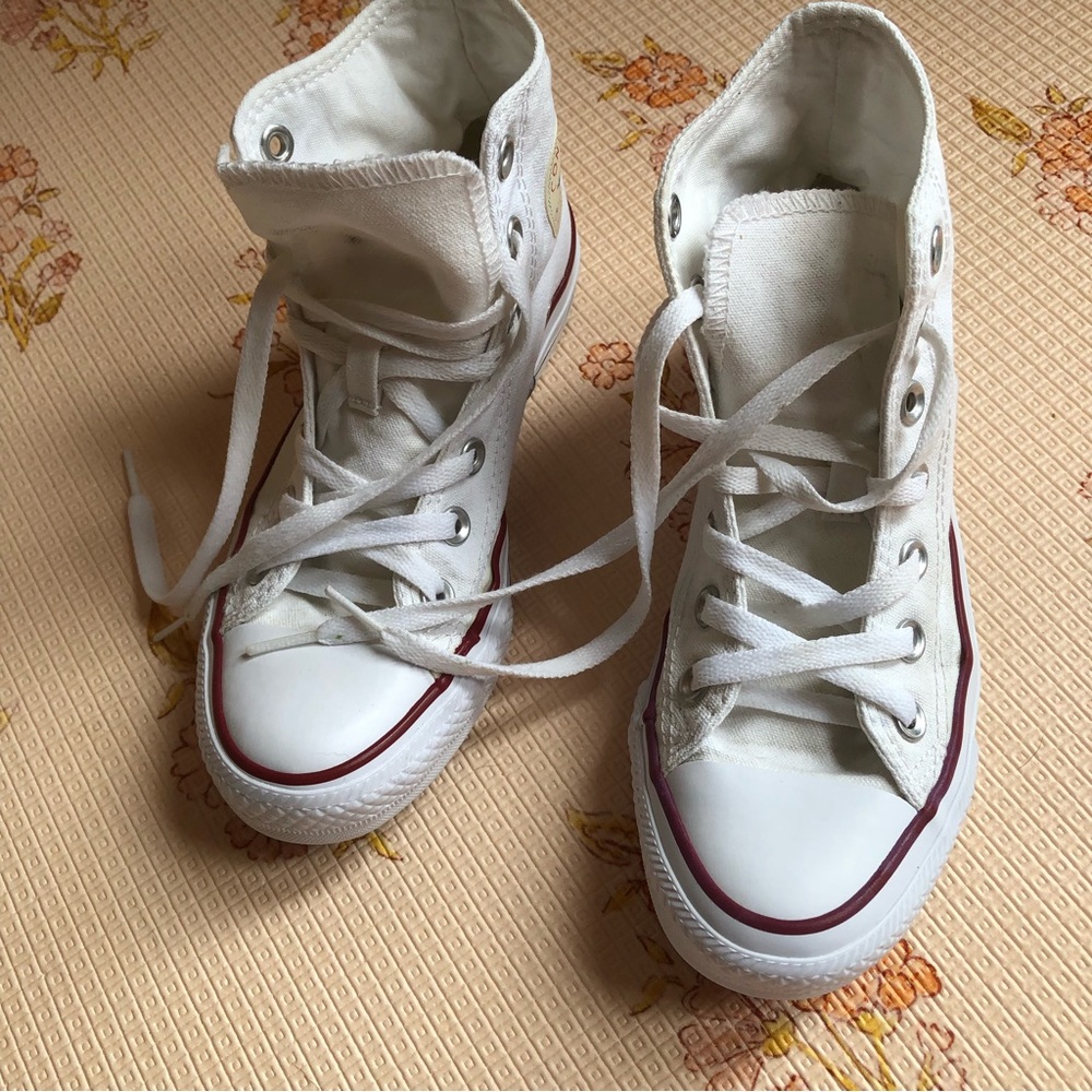 White High Top Converse Size 5